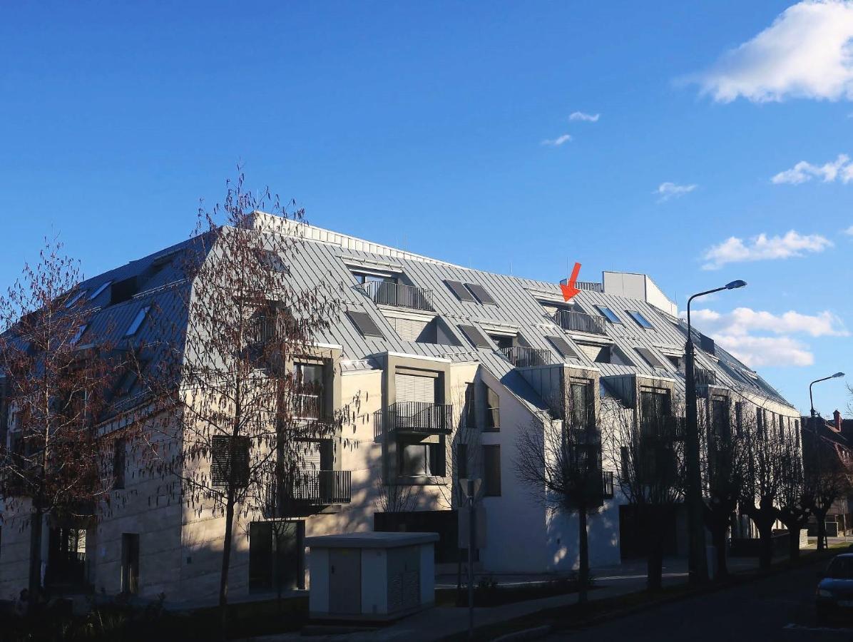 Atrium Apartman Heviz Mit Panoramaterrasse Und Tiefgarage 외부 사진
