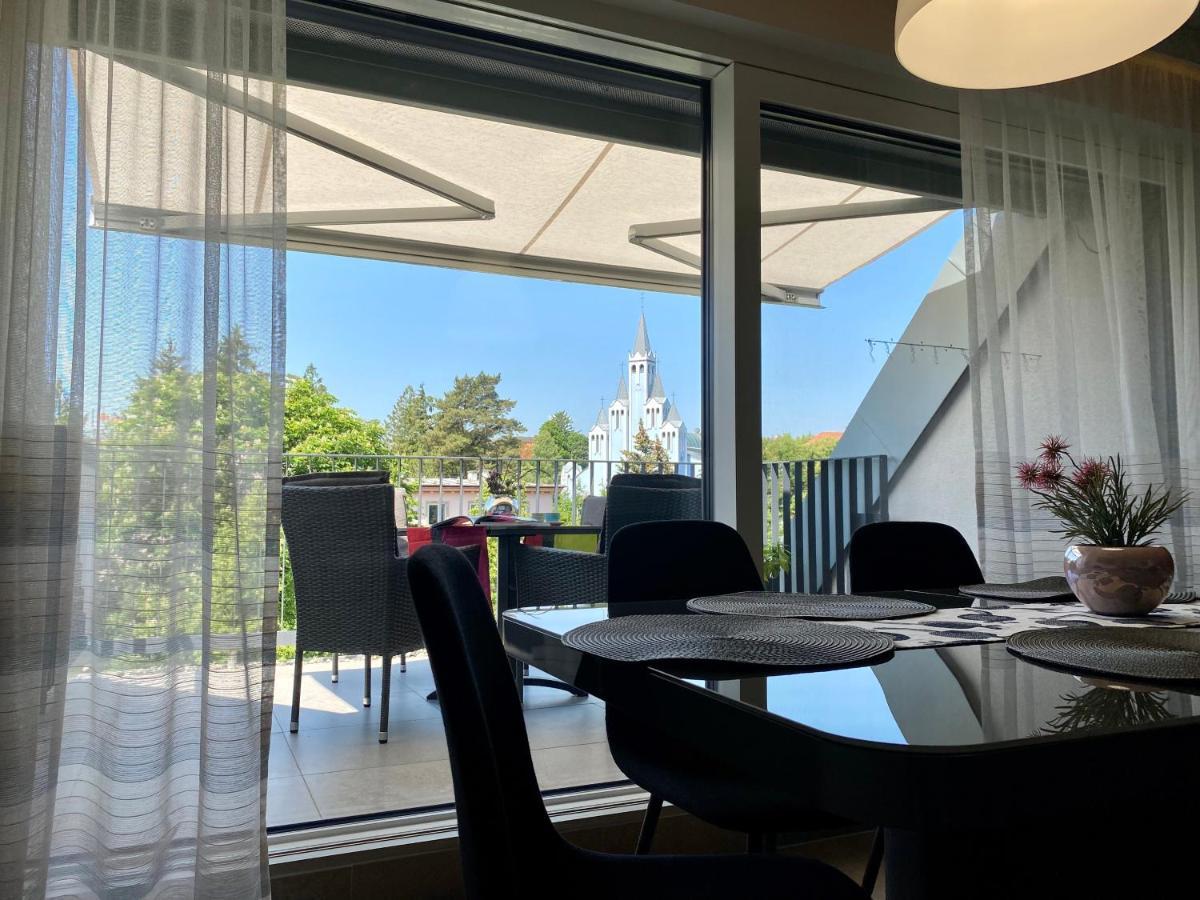Atrium Apartman Heviz Mit Panoramaterrasse Und Tiefgarage 외부 사진