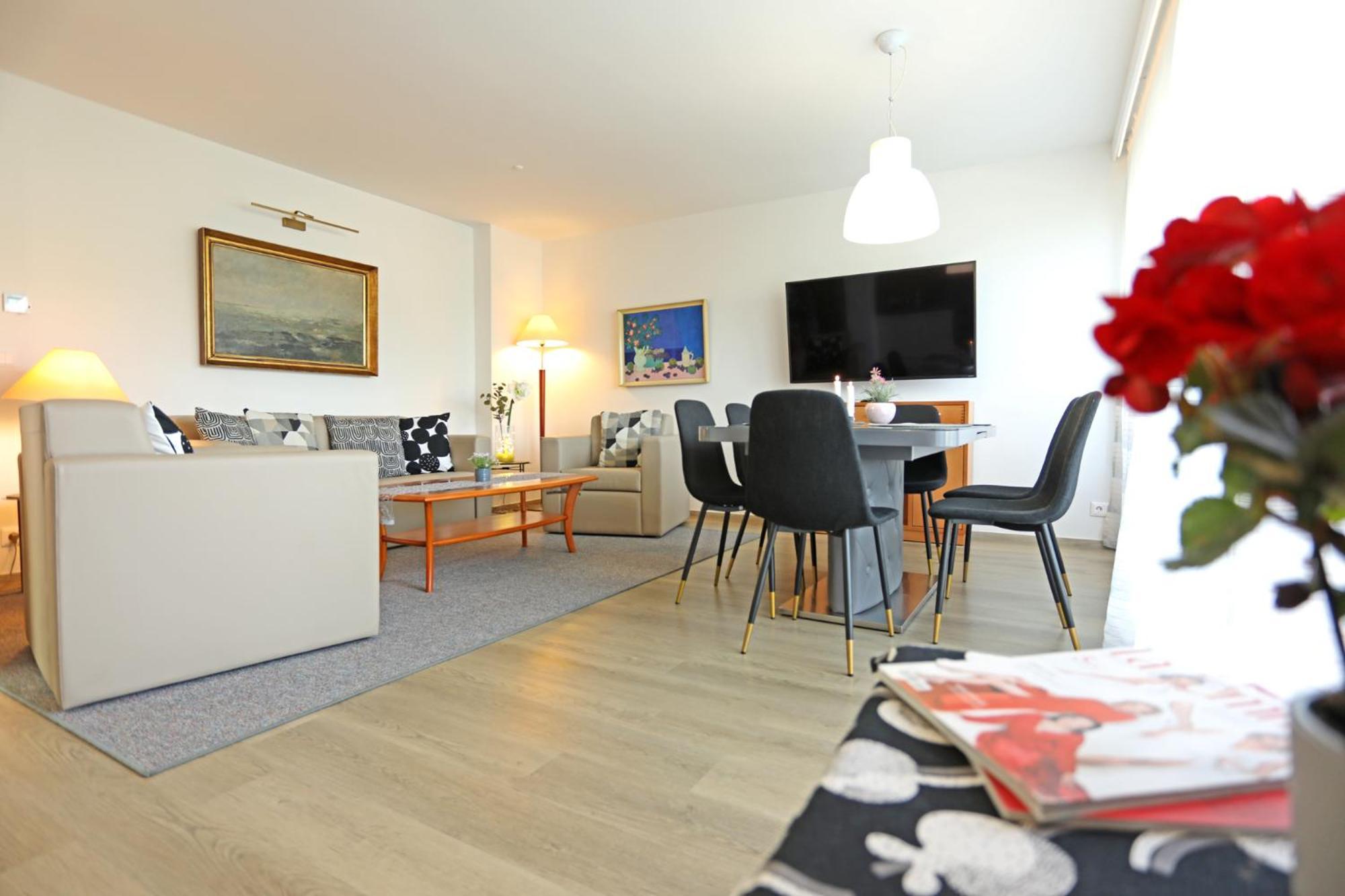 Atrium Apartman Heviz Mit Panoramaterrasse Und Tiefgarage 외부 사진