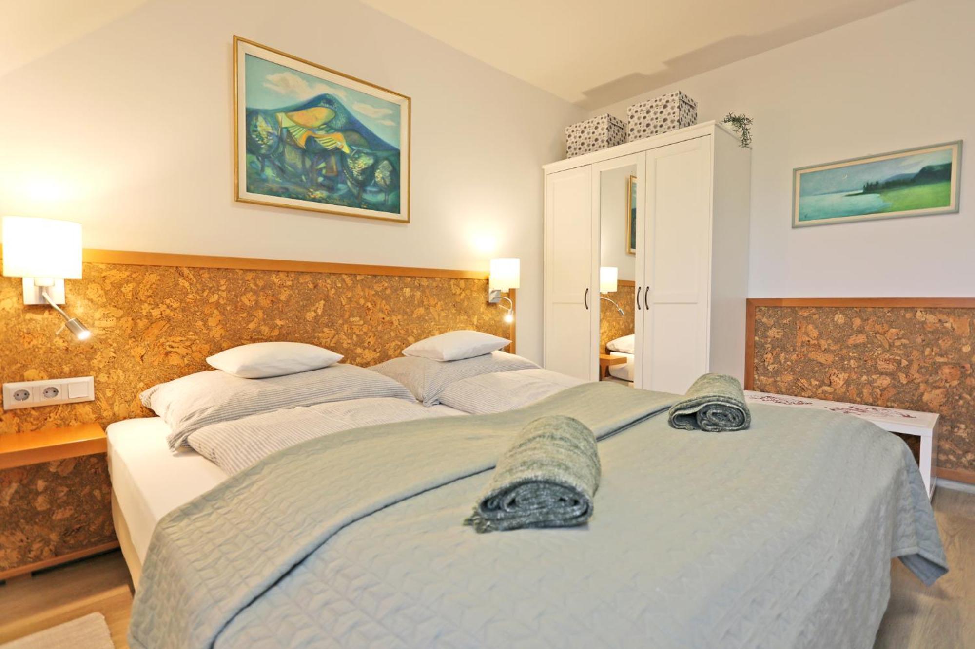 Atrium Apartman Heviz Mit Panoramaterrasse Und Tiefgarage 외부 사진